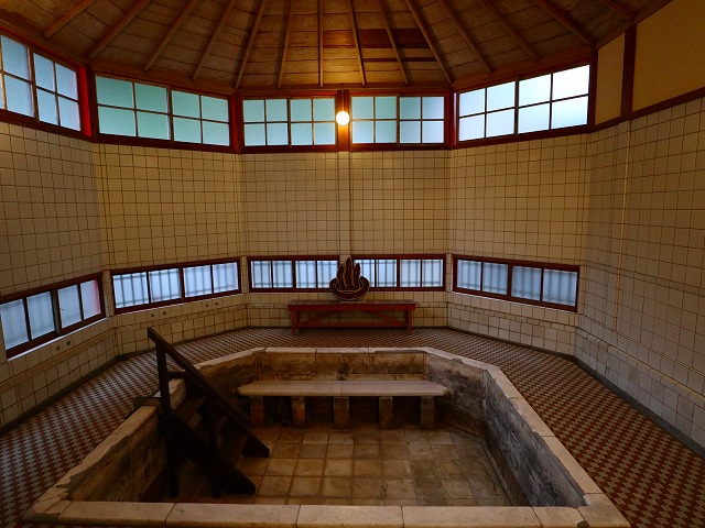 武雄温泉新館の五銭湯浴室