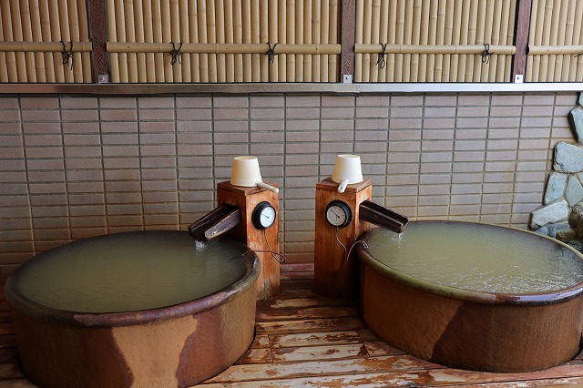 早稲田天然温泉めぐみの湯の女湯つぼ湯