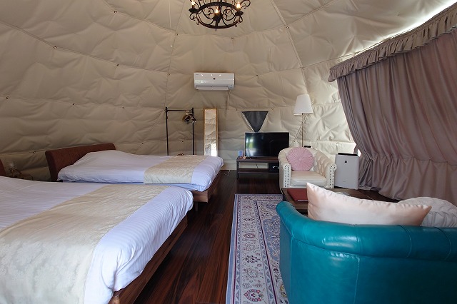 グランピング＆テルマ―湯のドームテント