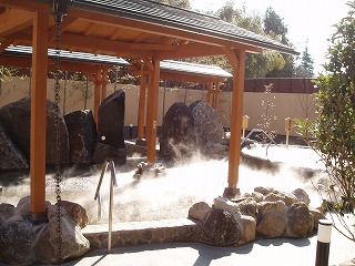 さいたま清河寺温泉の露天風呂