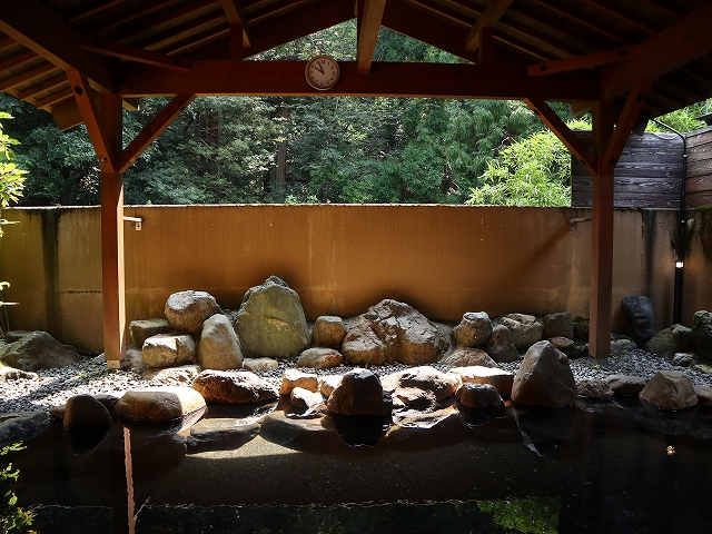 須賀谷温泉の露天風呂