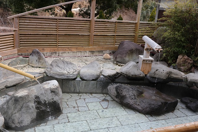 観音温泉の露天風呂