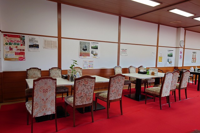 東照温泉の食堂