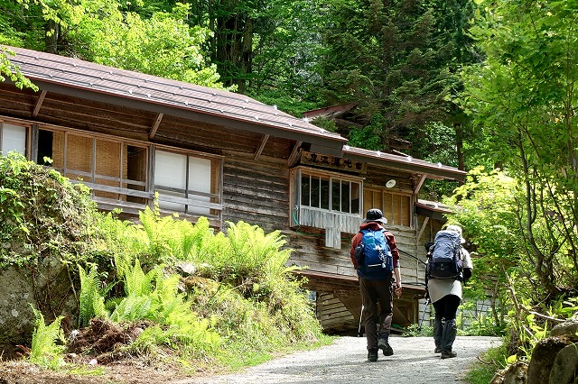 日光澤温泉の外観