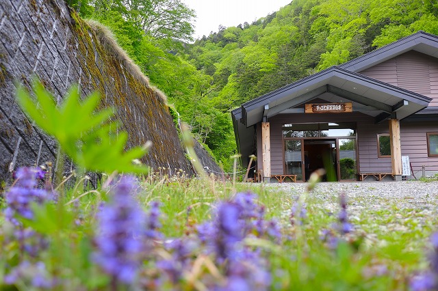 手白澤温泉の外観