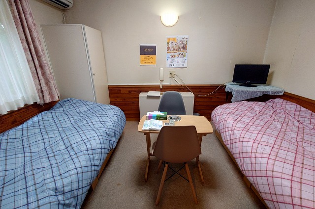 ツインベッドルーム