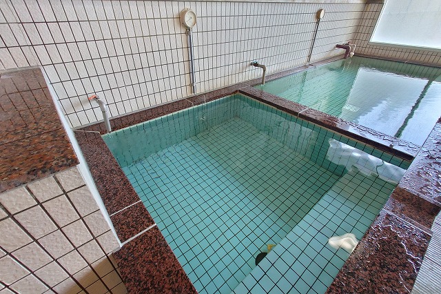 女湯の浴槽