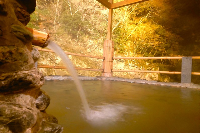 祖谷温泉の湯口