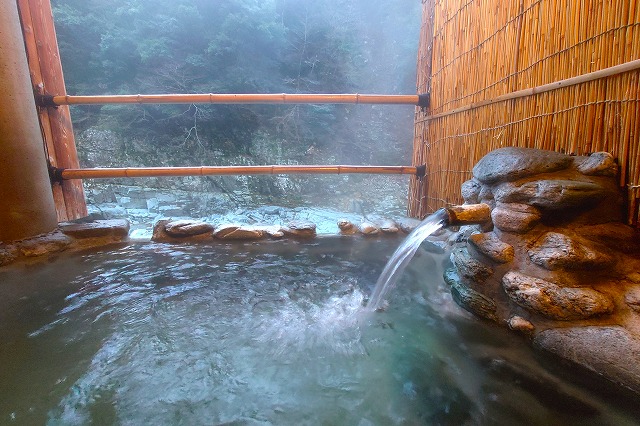 貸切露天風呂のサイズ