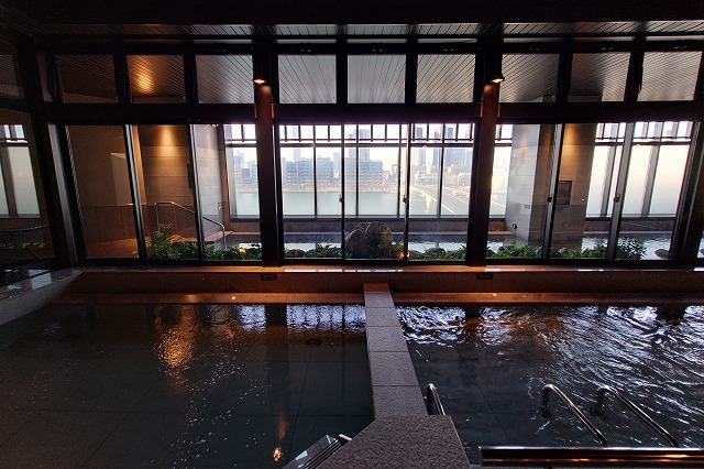 女湯内湯
