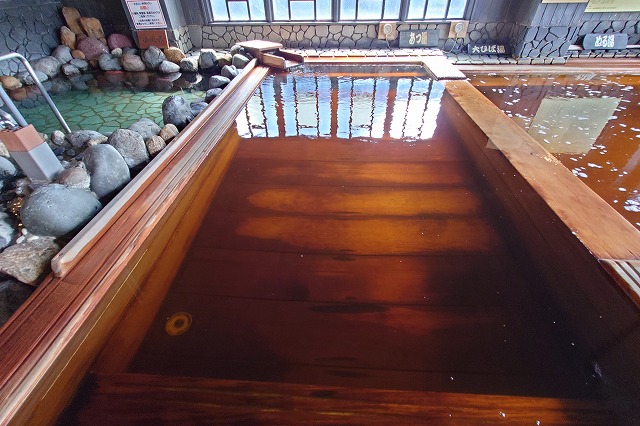 明神の湯の内湯