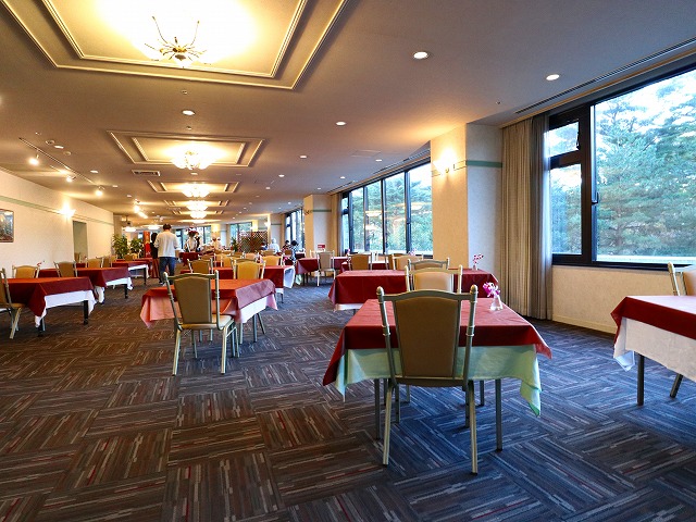 ロイヤルホテル大山のレストラン