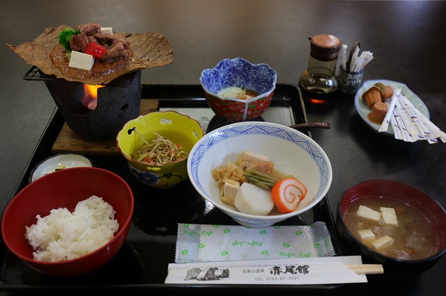 赤尾館の朝食一例