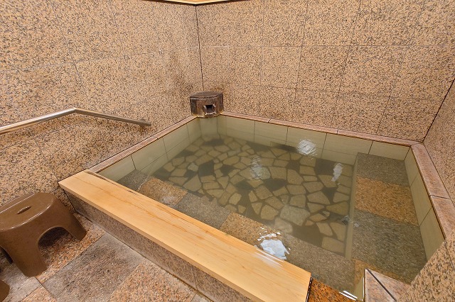 湯の峰温泉公衆浴場くすり湯の浴室