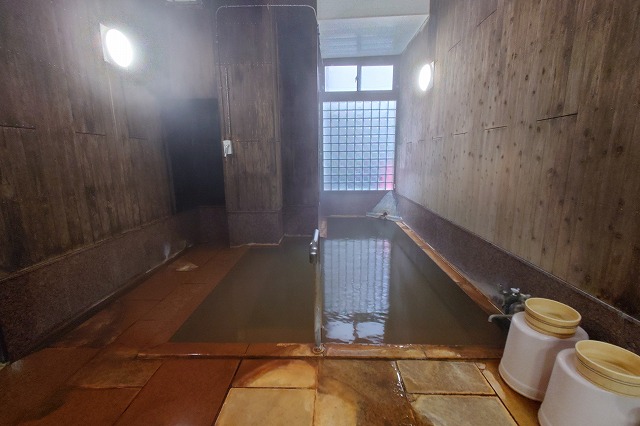 村井六助旅館の女湯
