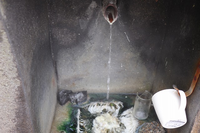 小野川温泉の飲泉所