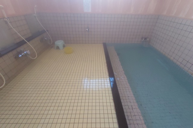小野川温泉滝の湯の浴室