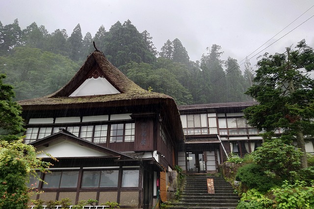 白布温泉西屋の外観