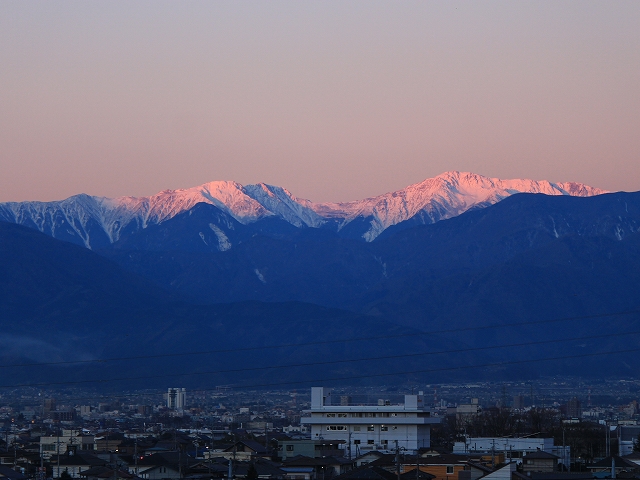 慶山の客室から見るアルプスの山々