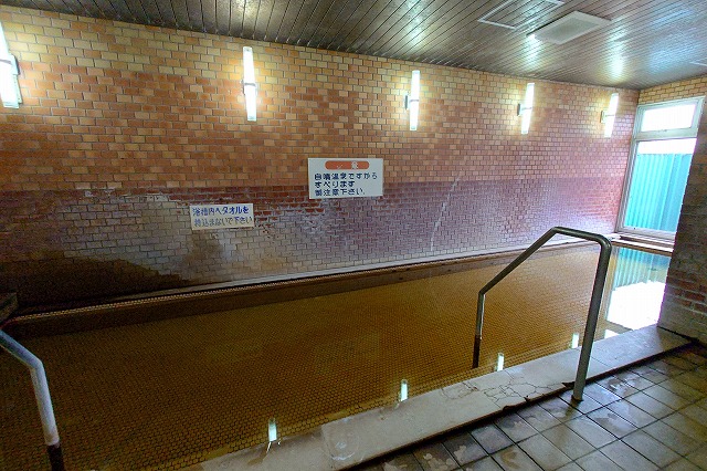 竜王ラドン温泉の温泉浴槽