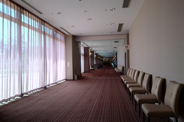 甲府記念日ホテルの廊下