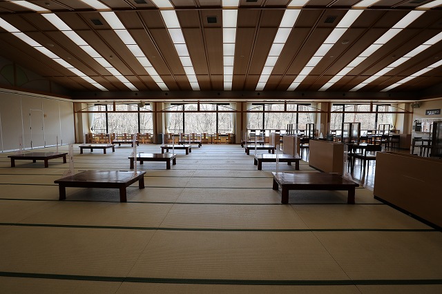 紅富士の湯の大広間休憩室