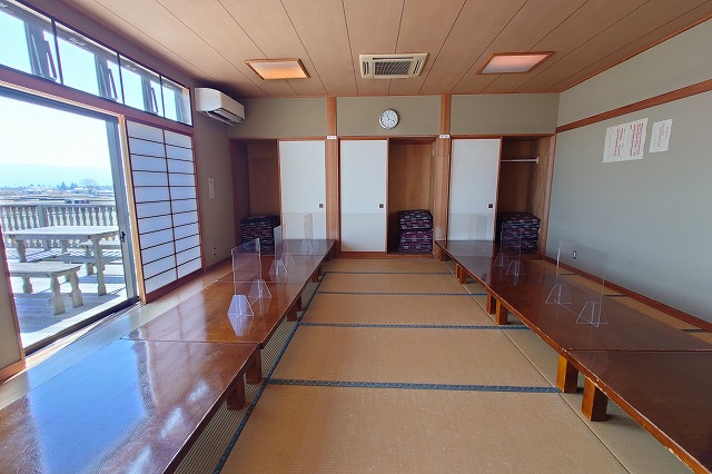 韮崎旭温泉の休憩室