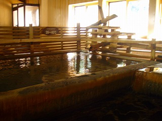 豊平峡温泉の大浴場の浴槽