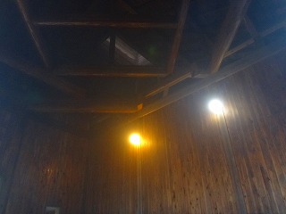 栗野岳温泉南洲館の桜湯浴室の壁と天井