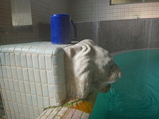 紫尾温泉旅籠しび荘のライオン湯口
