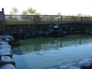 会津坂下温泉　糸桜里の湯ばんげ露天風呂