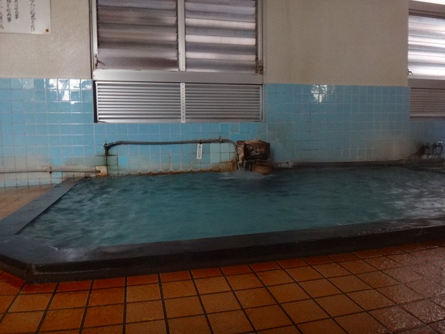 野沢温泉十王堂の湯の浴室