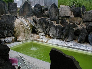 国見温泉石塚旅館の混浴露天風呂