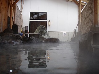 小住温泉の露天風呂