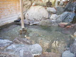 谷川温泉旅館たにがわの露天風呂
